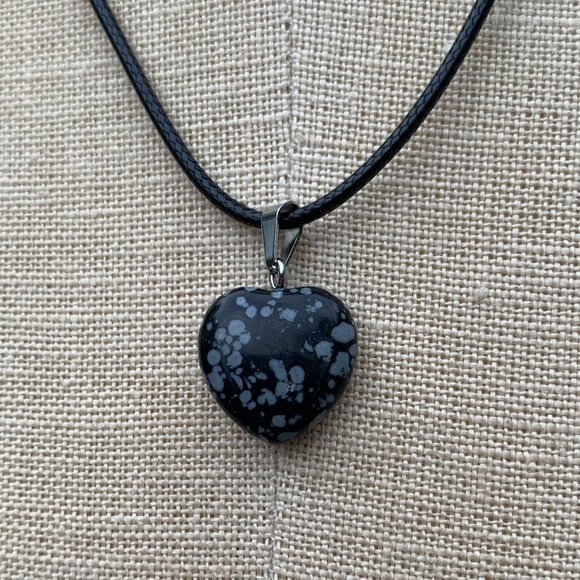 Handmade Heart Speckled Stone Amulet Necklace - Picture 4 of 10